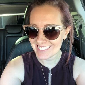 Meet your Posher, Alicia